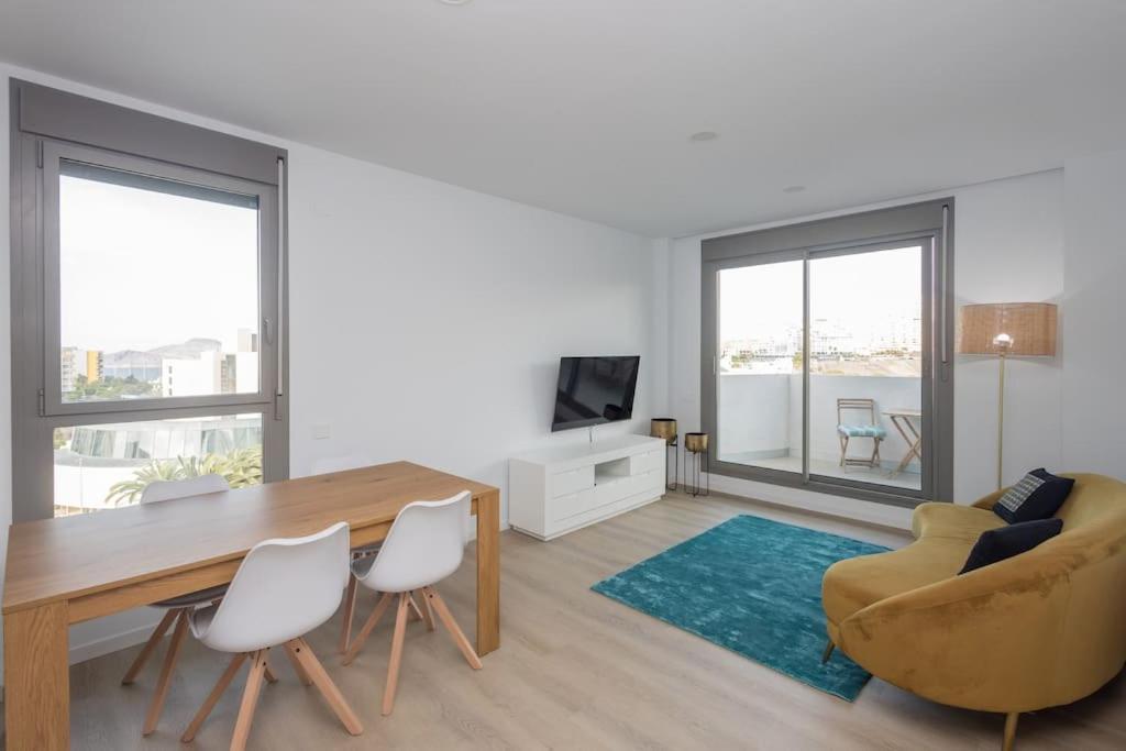 Casa Vacacional Isis Con Piscina Apartment ลาสปัลมาส เด กรานคานาเรีย ภายนอก รูปภาพ